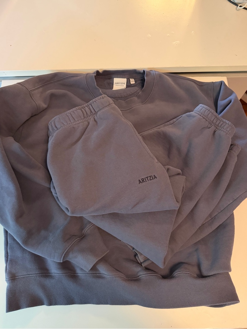 Matching Aritzia Sweatsuit
